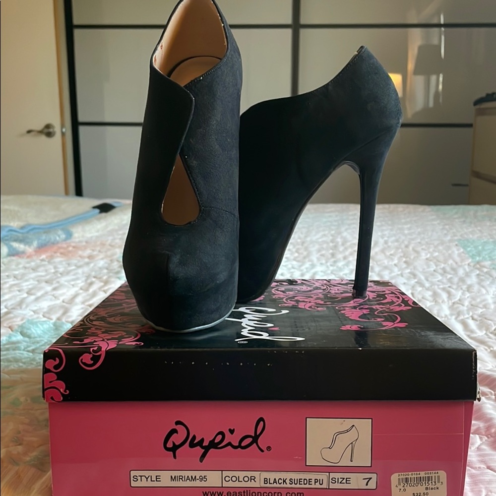 Qupid Black Heels Elegant and Stylish. Worn twice